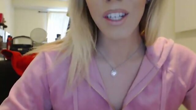 A Blue-Eyed Beauty: Enjoy Her Solo Performance!