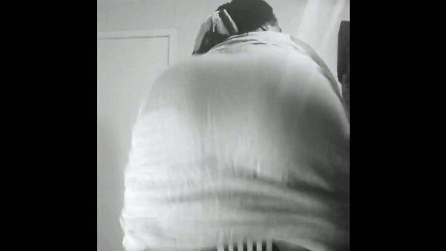 reistarflare- oouuu twerk