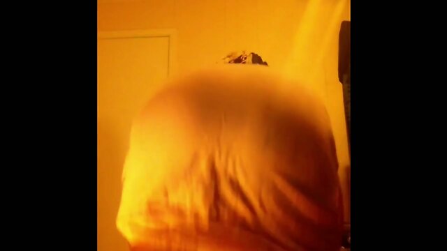 reistarflare- oouuu twerk