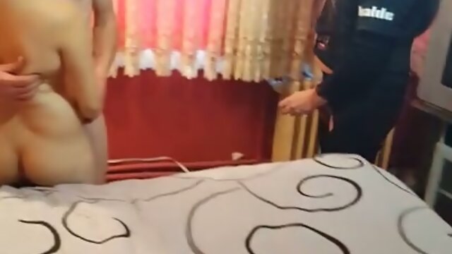 Sensual Moves & Curves: A Travesti Video