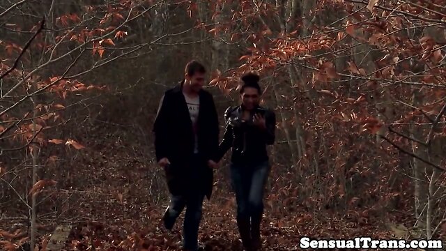 Bigtitted tranny lovingly assfucked