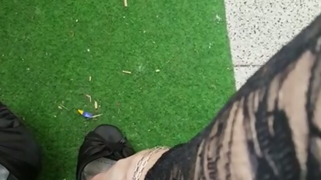 Mesmerizing Foot Tease: An Unforgettable Experience