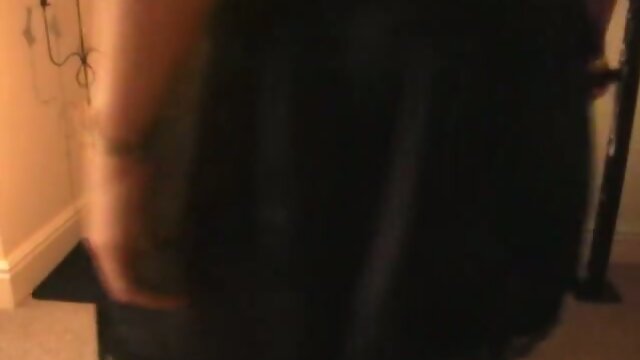 Mistress Lucinda makes an impact on sissy slave: Part 1