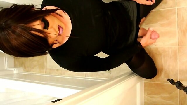 LANikkiGurl Huge Cock Shemale