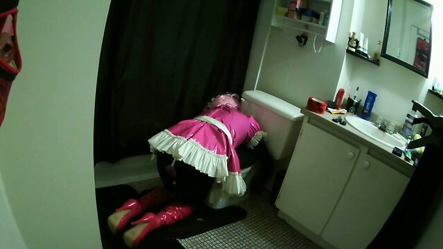 Sissy Sluts Toilet Troubles