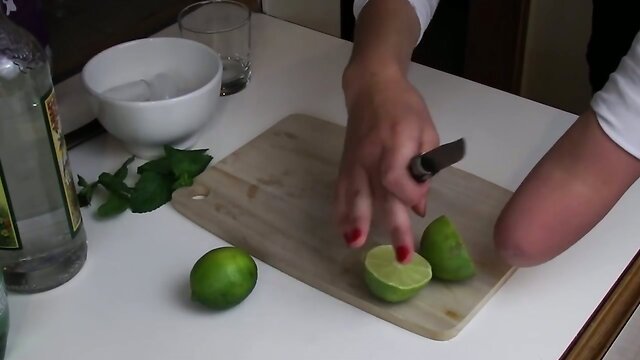 Amputee Sensuality Unveiled: An Empowering Porn Shamele Video