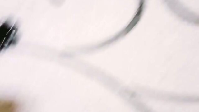 Sultry Shemale Seduction: Travesti Temptress Charms Her Partner