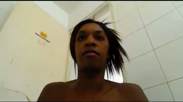 Stefany12inchesx tease Archive 08-21-2016