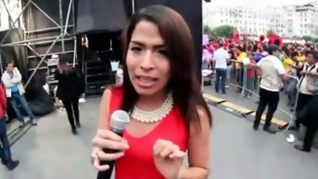 She-male Team Shakes Up the Party with Amazing Dance Moves!