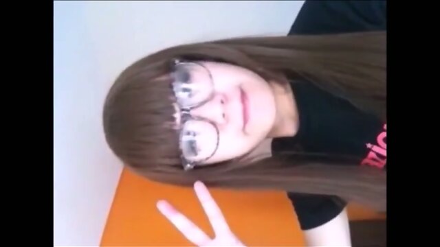 Lovely teen chinese cd solo