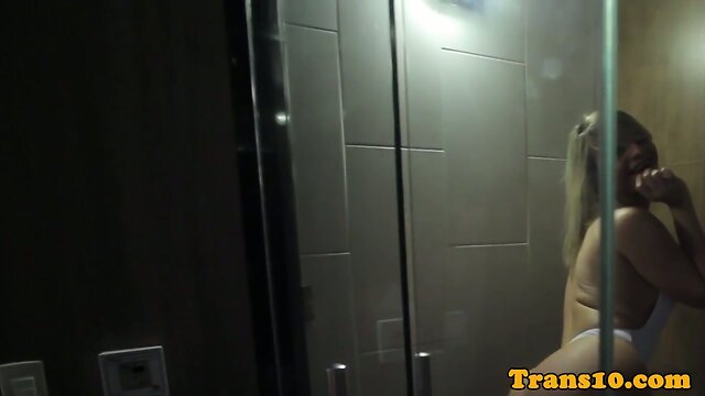 Bigbutt latina tranny posing in sexy onepiece