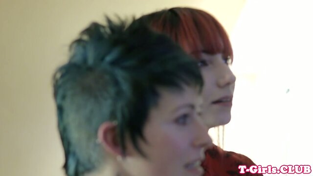 Lesbian tranny licks pussy then fucks babe