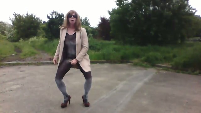 A Wild Outdoor Rendezvous: Passionate Sex in the Great Outdoors