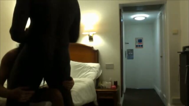 Teodoratv suge pula la negrii pe bani