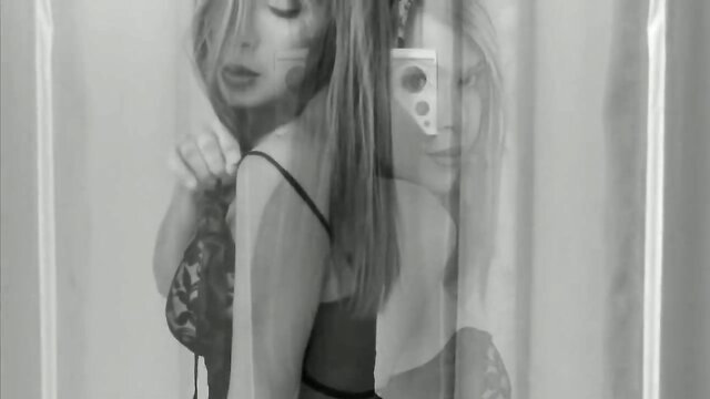 TS dream girlfriend Claudia Fifer