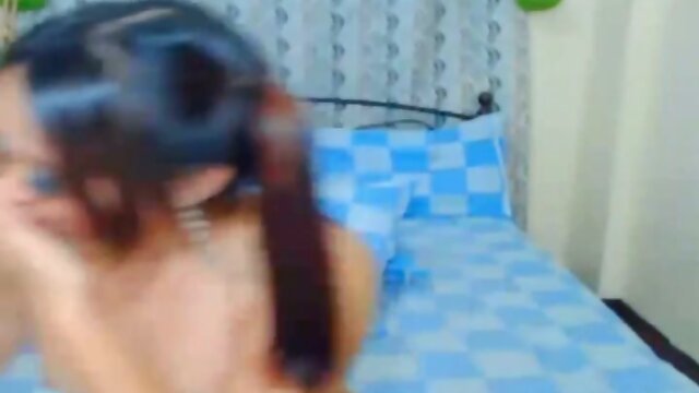 Wild Shemale Gives Herself a Good Blowjob