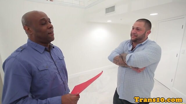 Latina tranny assfucked by realestate broker
