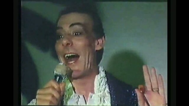 las calientes orgias de una virgen