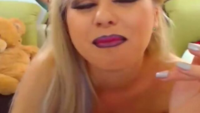 Blonde Shemale Babe Loves to Play her Cock