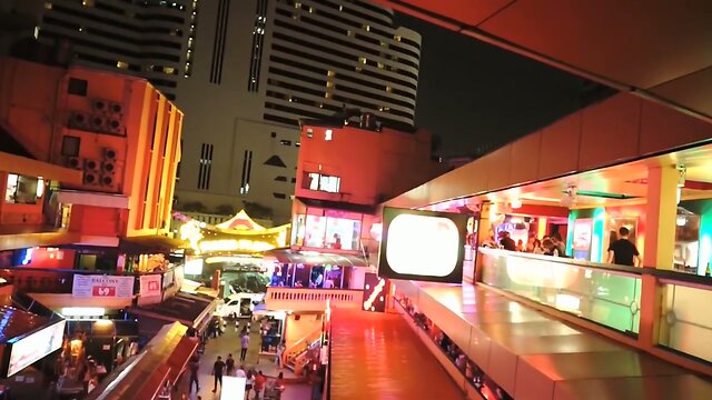 travel to meet some gorgeous ladyboys 4