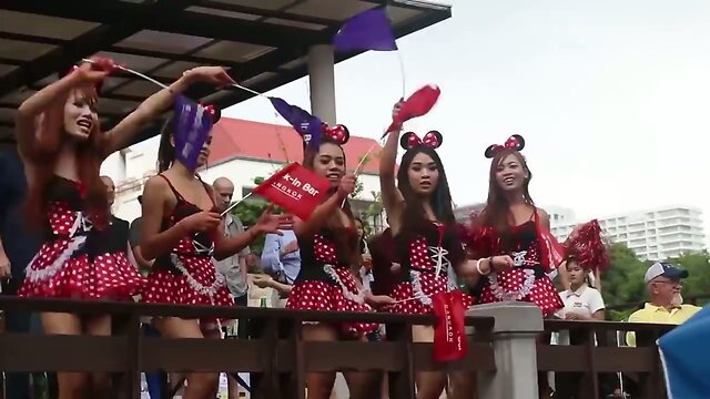 travel to meet some gorgeous ladyboys 3