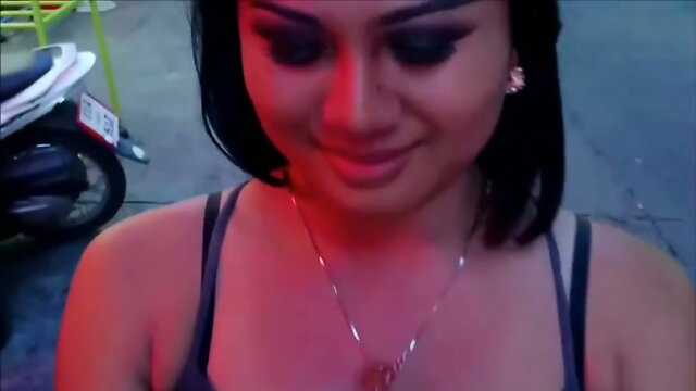 travel to meet some gorgeous ladyboys 7