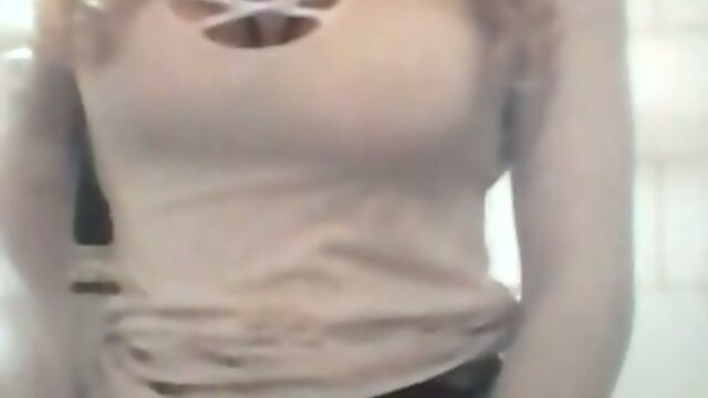 Sarah Fiore`s Dildo Exploration: Uncovering New Pleasures