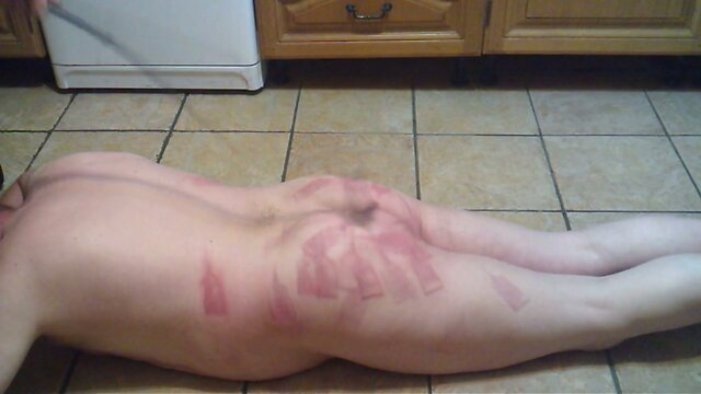 Tranny whips her slave