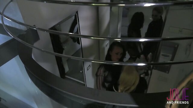 Threesome with active tranny, guy and squirting girl!