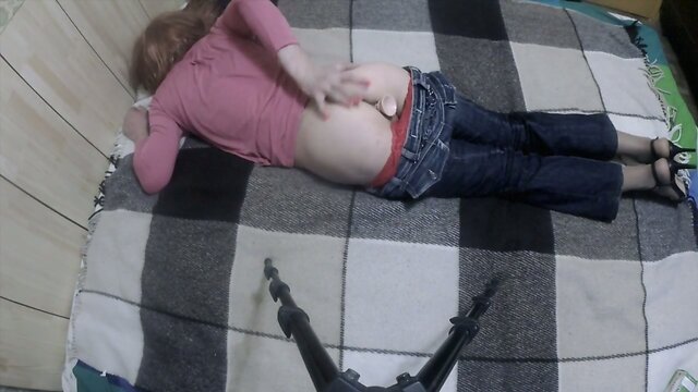 Crossdresser fucked by small dildo