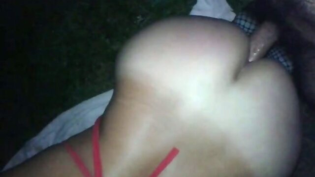 Quick fuck in the woods with happy ending