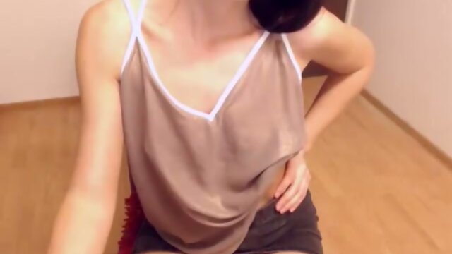 T.R. Annie nipple play.......!