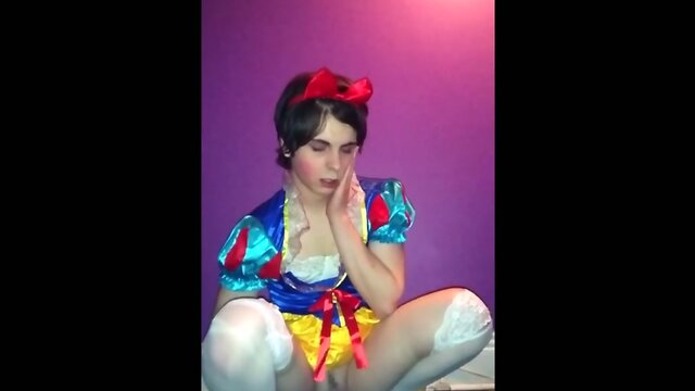SNOW WHITE PRINCESS 10 INCH BBC DILDO