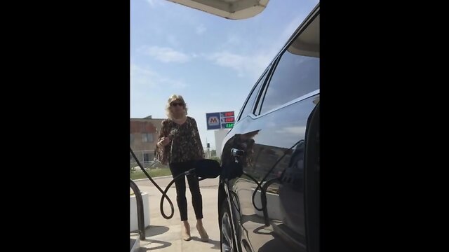 Paula's Shopping Trip