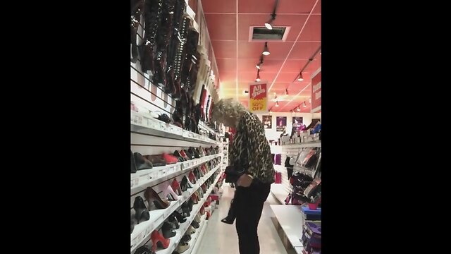 Paula's Shopping Trip