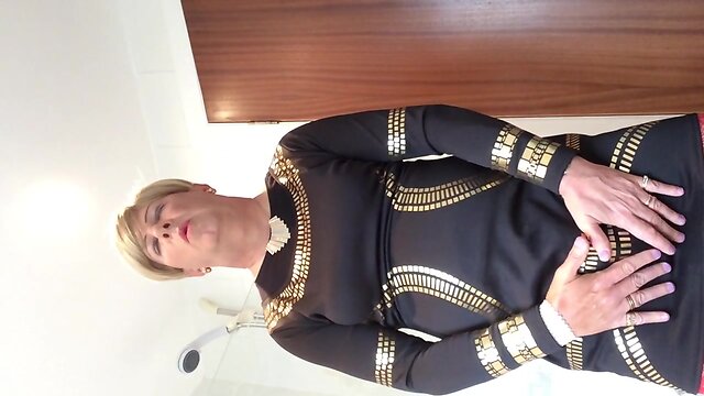 Sissy Crossdresser Sonia wanking on a wet Tuesday