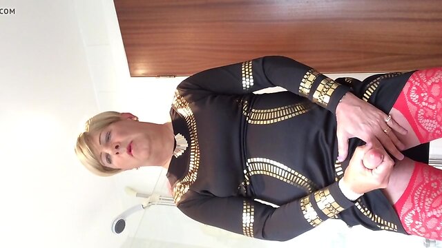 Sissy Crossdresser Sonia wanking on a wet Tuesday