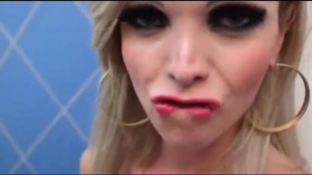 Daddy Male Solo Shemale: Exploring Sensuality in a Solo Performance