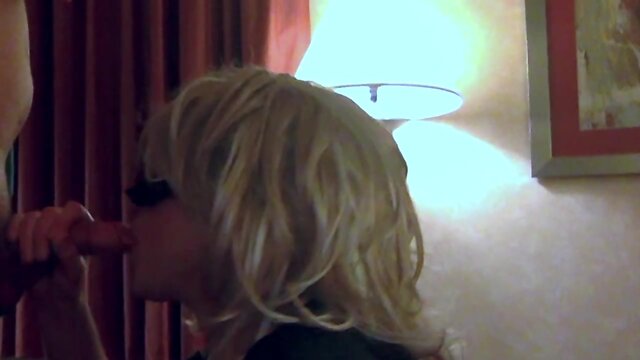 Sucking off a Hotel Visitor