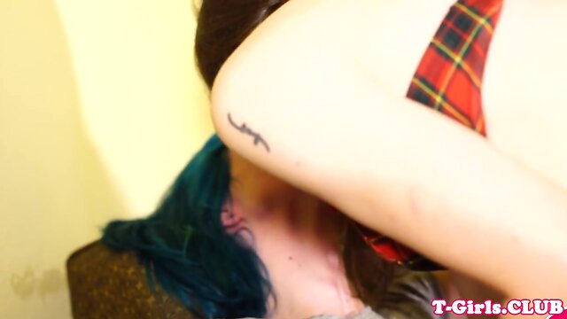 Lesbo tranny cocksucking tgirl in stockings