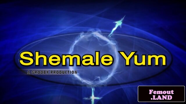 Tattooed trap beauty poolside solo jerking