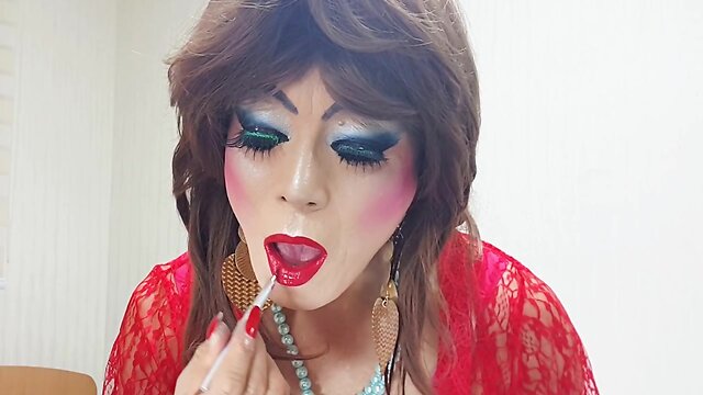 shemale niclo after makeup handjibs