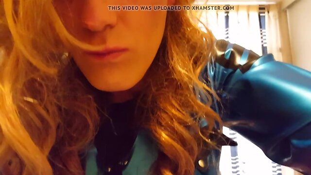 Huge cock sissy slut Suleika Latex fucks Renate's tight ass