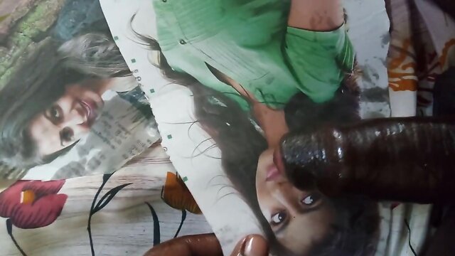 Hot moaning on Tamil actress