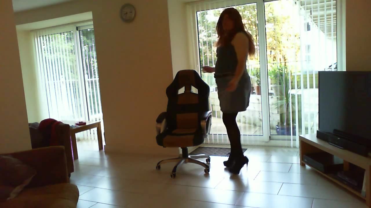 Bound, Gagged and Plugged at the Window: A 30min Nipple Clamp Challenge!