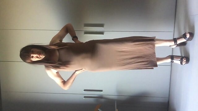 Puttana...? Zoccola...? O cosa...