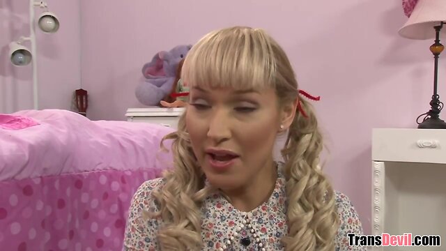 Now get down there and suck my clit bitch! - Khloe Hart