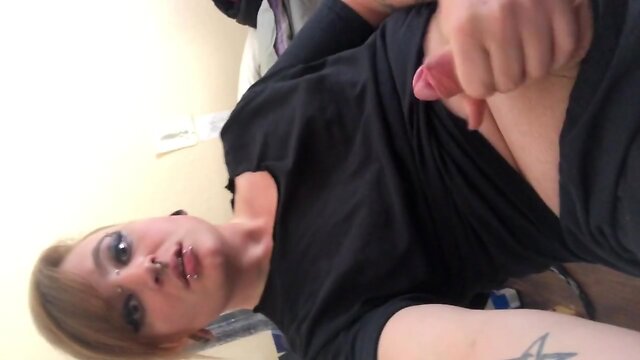 Oh My God Becky, Look At Her Cock!