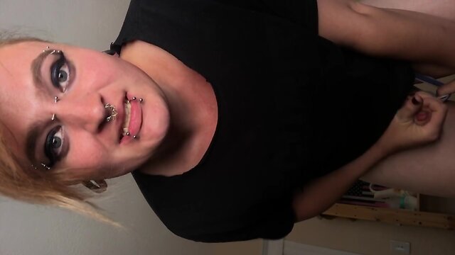 Oh My God Becky, Look At Her Cock!