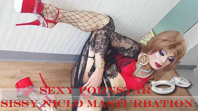 sexy girl niclo handjob